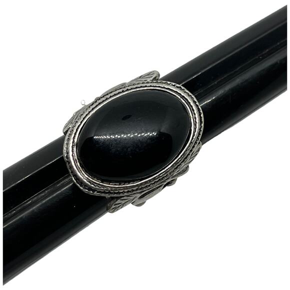 Black Stone Silver Tone Stretch Ring Leaf Design Vintage Style Adjustable Gothic - Picture 2 of 9